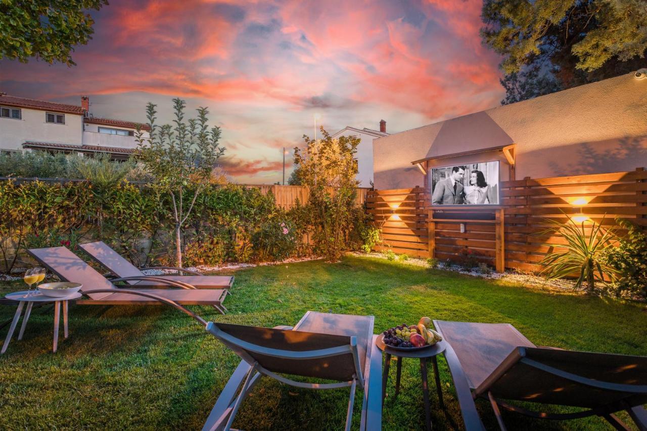 Villa Andrija Family Dream With Heated Pool At The Sea With Beautiful Garden, Outside Cinema And Kids Playground Fažana Exterior foto